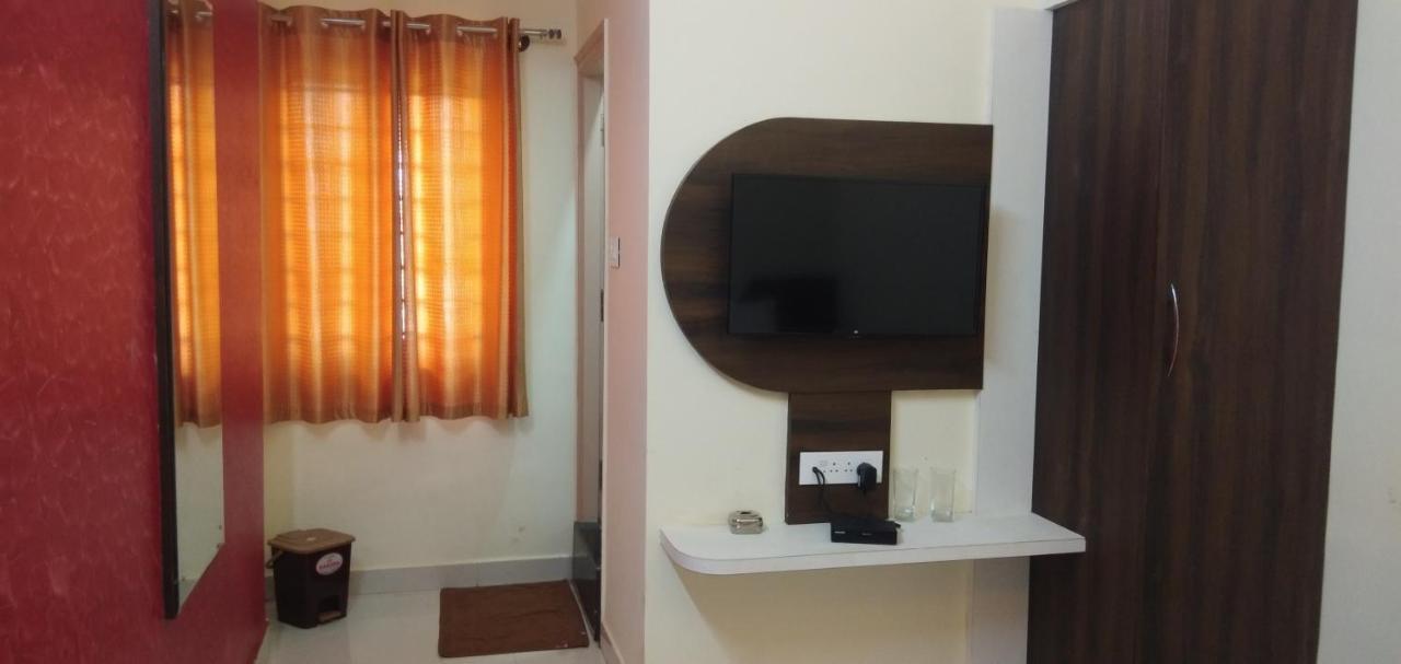 Joldal Residency Hotel Chikmagalur Exterior photo